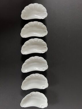 Vintage White Porcelain Shell-Shaped Dishes
